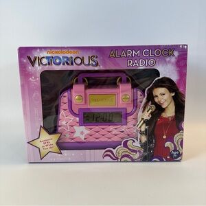 New In Box Victorious‎ Alarm Clock Radio Purse Shaped Sakar 2011 NWT HTF